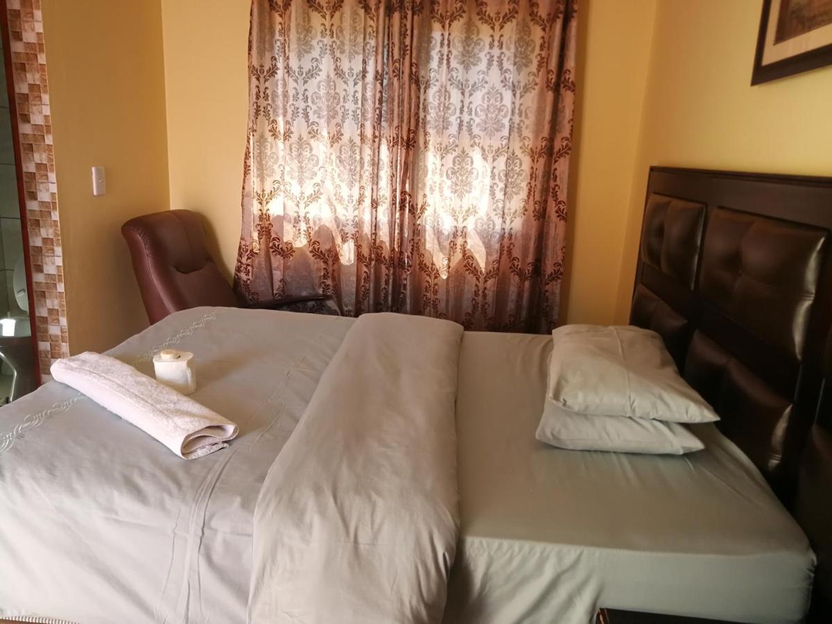 Kamp David Lodge Йоханесбург Екстериор снимка